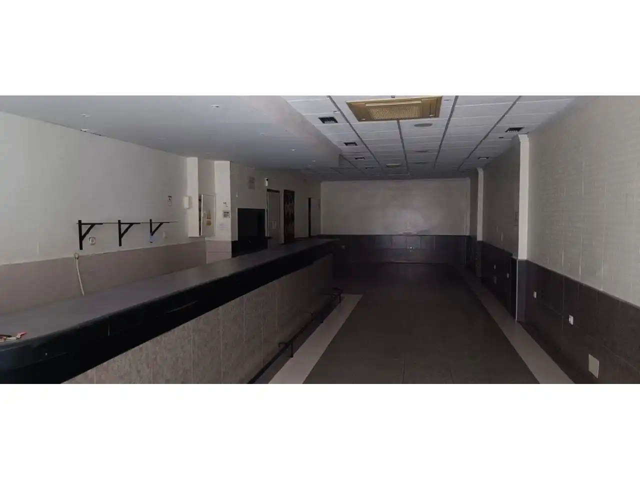 Local comercial en venta en Calle Julián Arcas Lacal, imagen 23