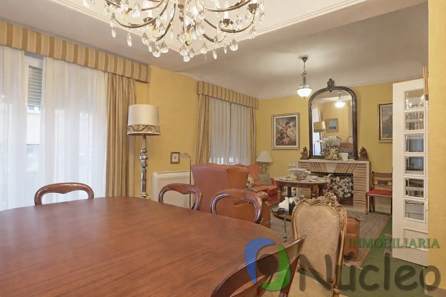 Flat with lift for sale in Avenida de Huelva
