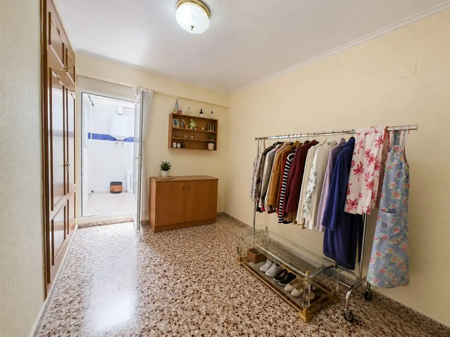 Wohnung zum Verkauf in Gandia mit Klimaanlage, Heizung und Terrasse