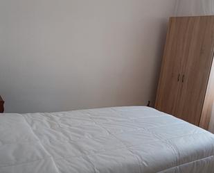 Dormitori de Pis de lloguer en Ciudad Real Capital amb Calefacció i Moblat