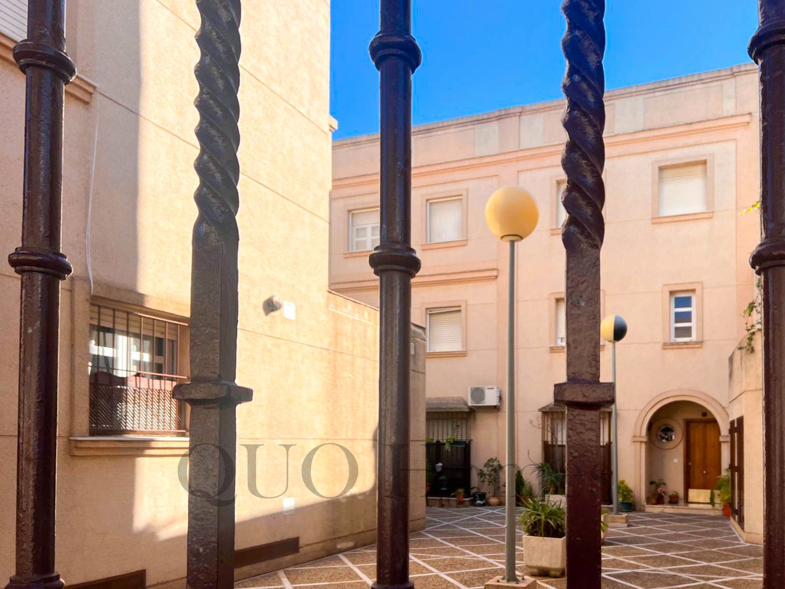 Exterior view of Single-family semi-detached for sale in Jerez de la Frontera  with Air Conditioner and Terrace