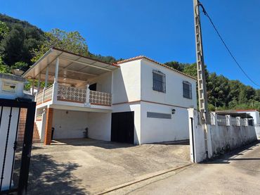 Villa con piscina in vendita a Urbanitzacions i Pedanies Nord