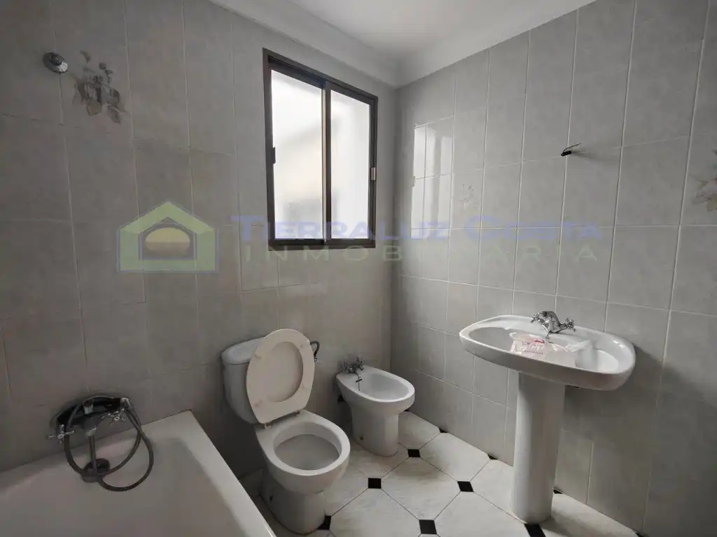 Baño de Piso en venta en Lepe con Balcón
