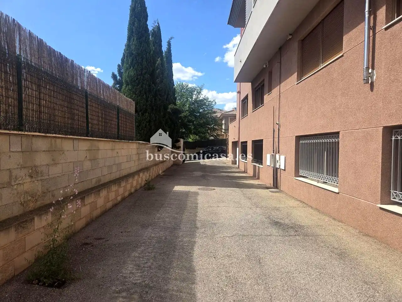 Vista exterior de Casa o xalet en venda en La Guardia de Jaén amb Aire condicionat, Calefacció i Terrassa