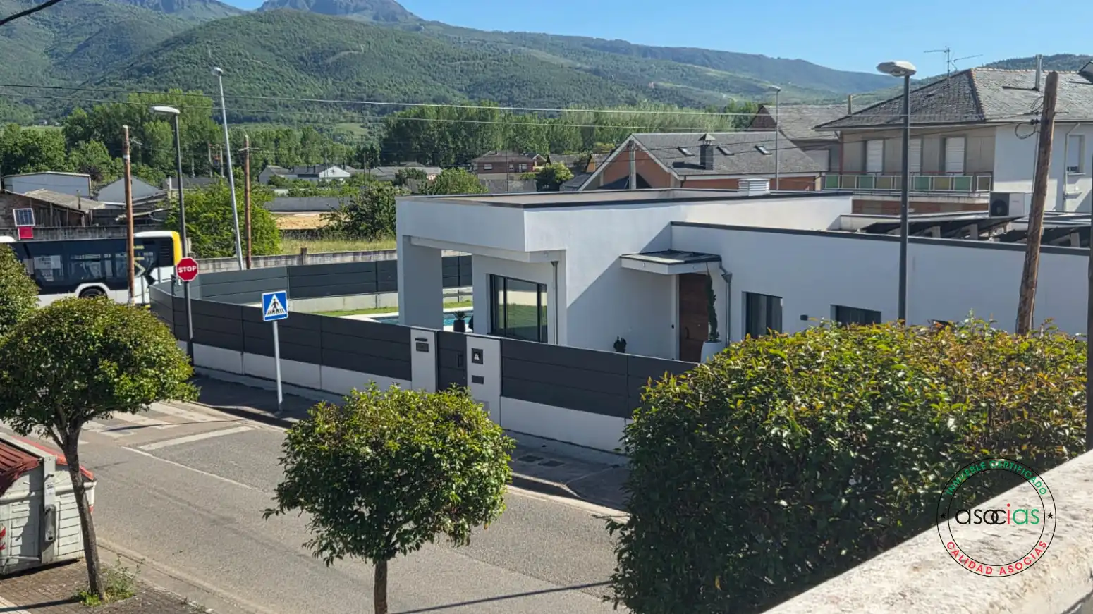 Exterior view of Houses for sale in Ponferrada  with Heating, Private garden and Terrace