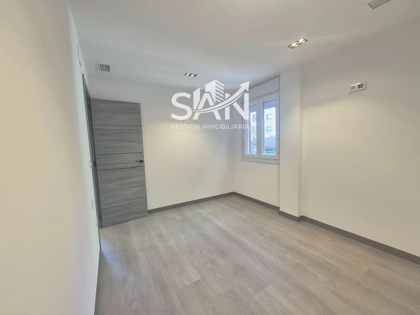 Penthouse with terrace for sale in Torrero-La Paz, imagen 15