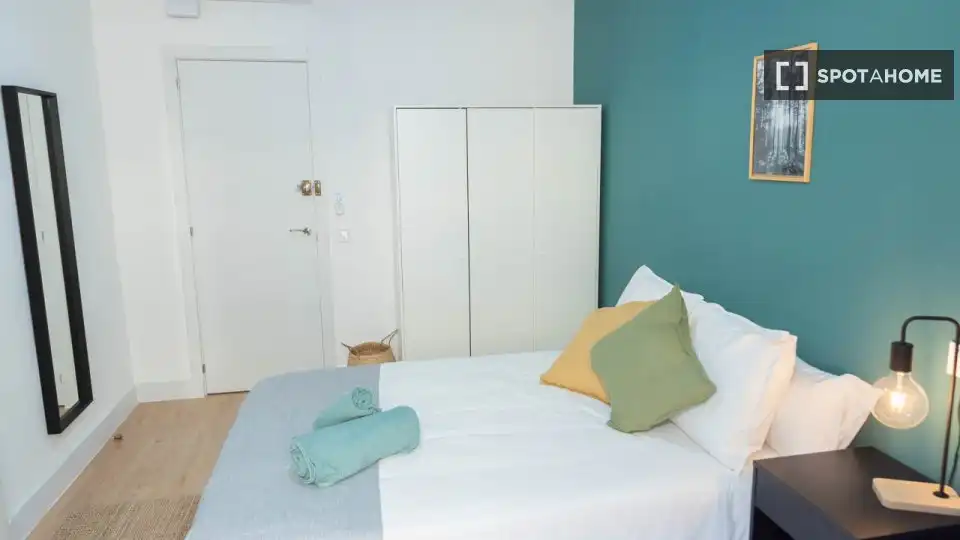 Bedroom of Flat for share in Madrid  with Air Conditioner, Heating and Terrace