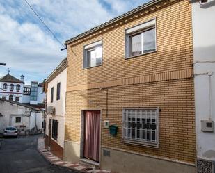 Vista exterior de Casa o xalet en venda en Pinos Puente amb Aire condicionat, Calefacció i Terrassa