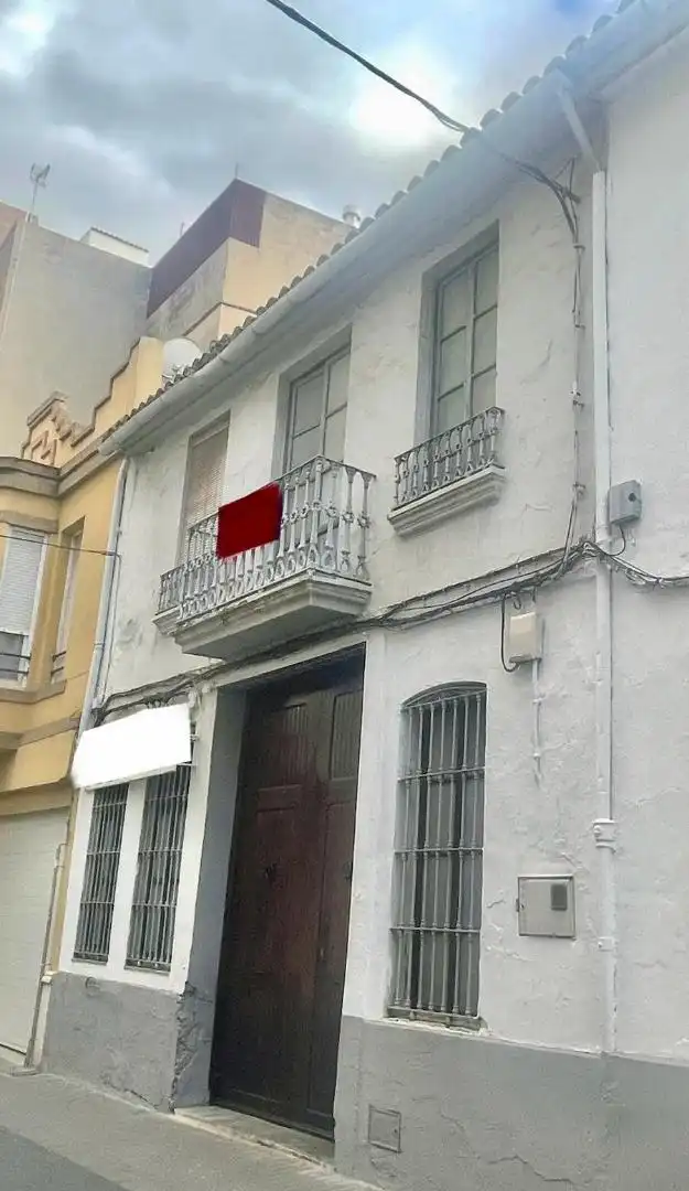 Detached homes for sale in Catarroja