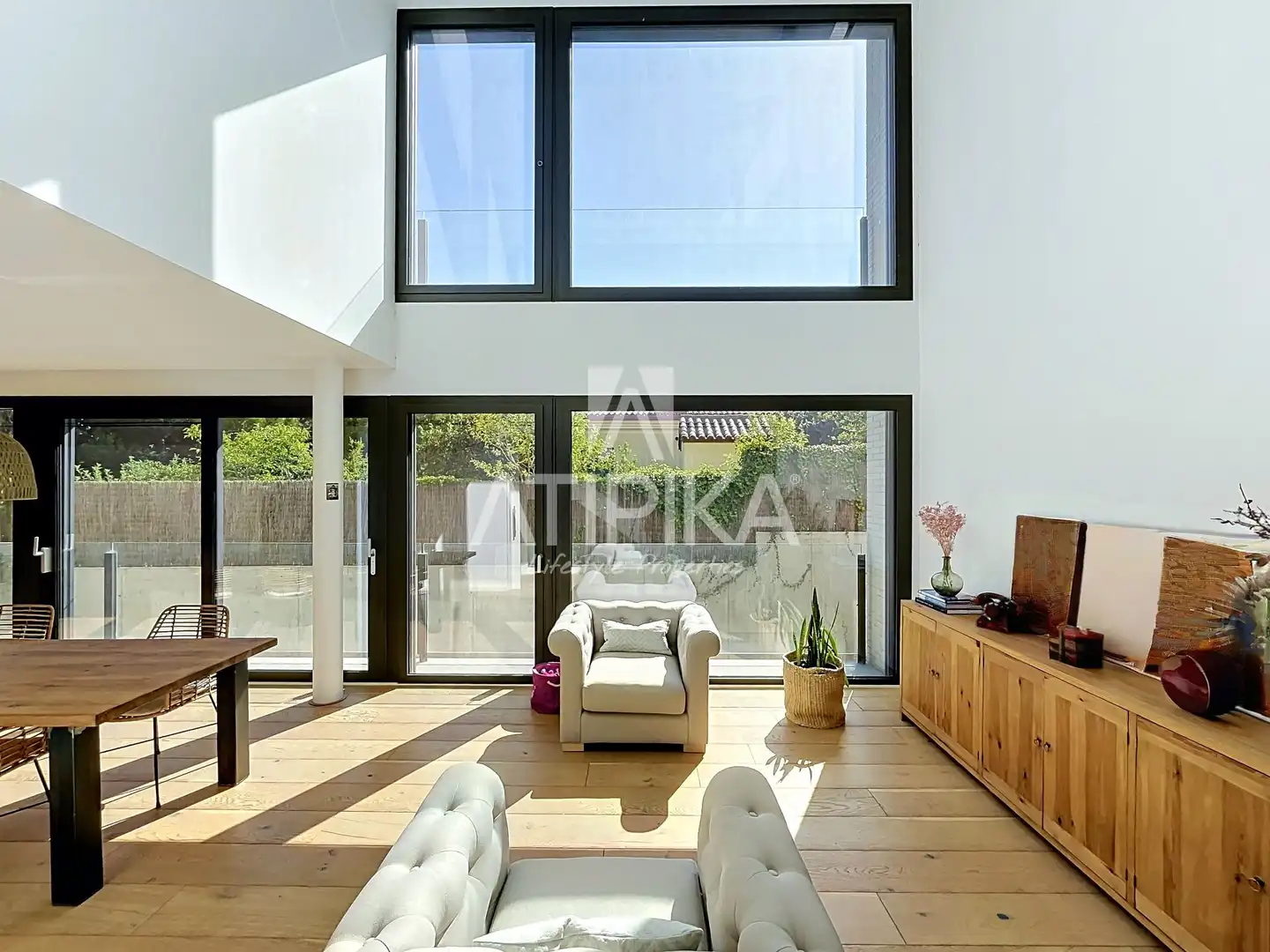 Sala d'estar de Casa o xalet en venda en Sant Cugat del Vallès amb Aire condicionat, Calefacció i Terrassa