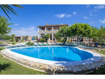 Chalet con piscina en venta en Sant Llorenç des Cardassar