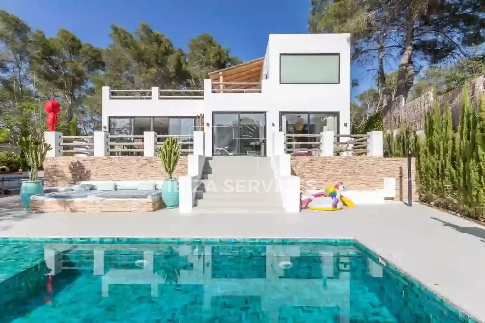 Detached house with pool to rent in Sant Antoni de Portmany