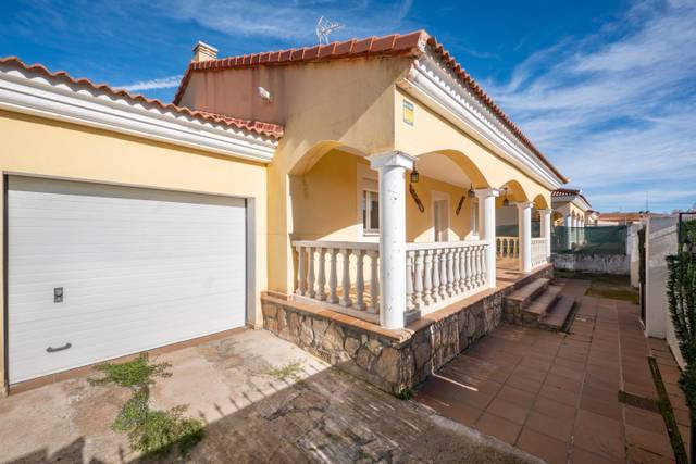 Casa adosada en Venta en Atenas en San Pedro del Arroyo