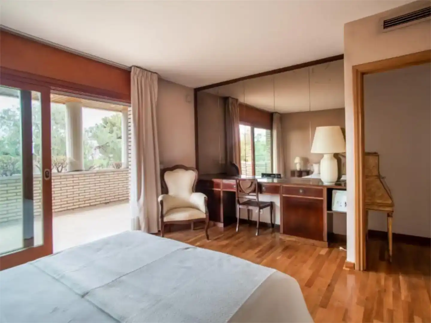 Dormitori de Casa o xalet en venda en Esplugues de Llobregat