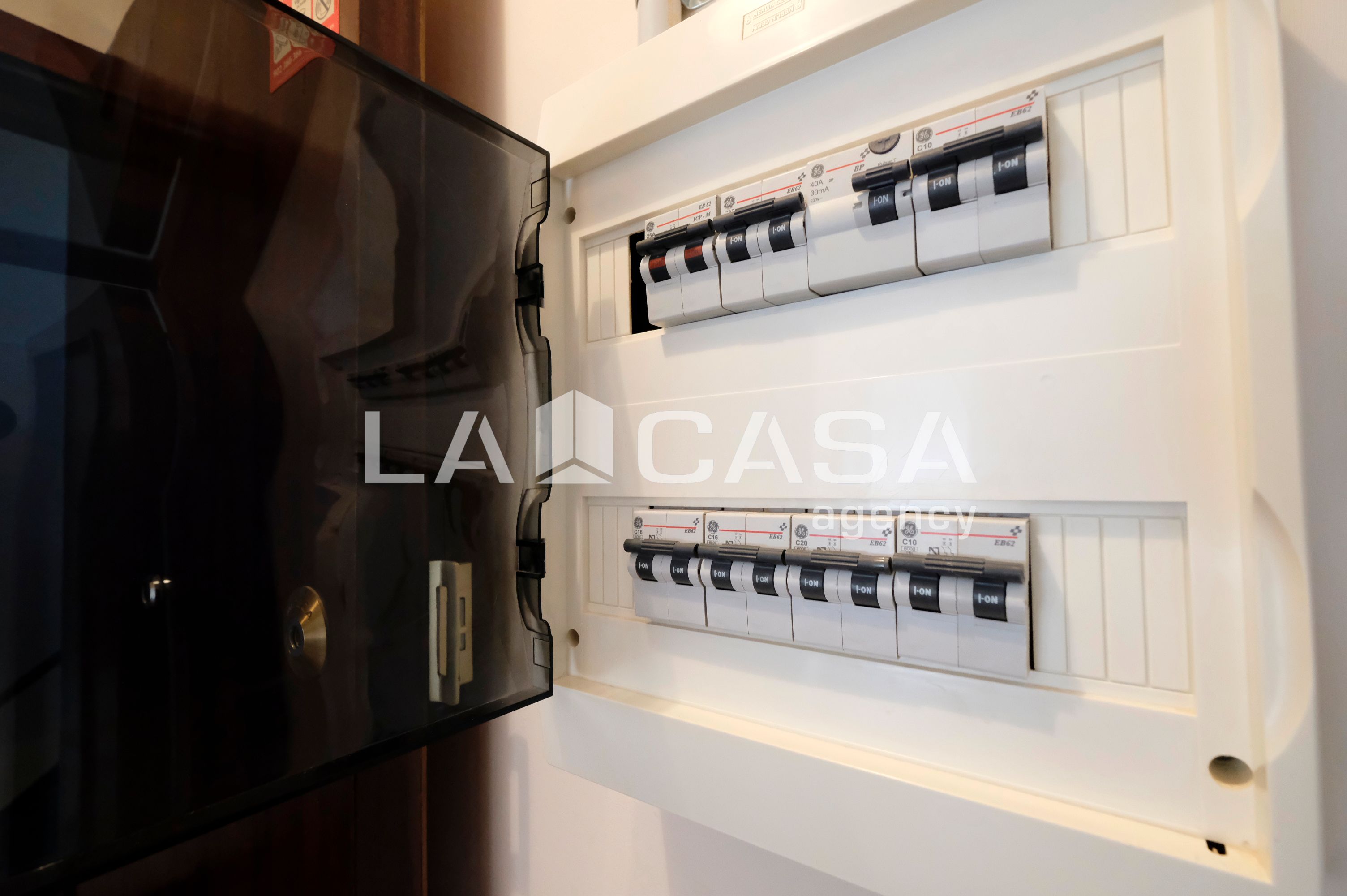 Flat for sale in  Barcelona Capital  with Heating and Balcony