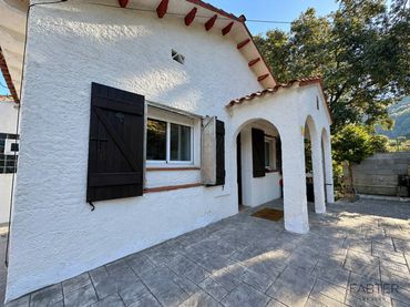Casa amb jardí en venda a Camino Castanyers