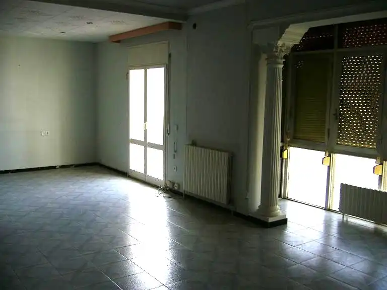 Buildings for sale in La Granada