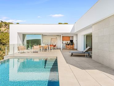 Villa con piscina in vendita a Cumbre del Sol