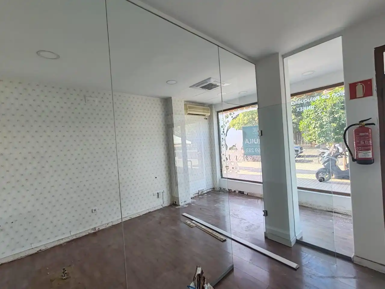 Local comercial de lloguer a Noroeste, imagen 2