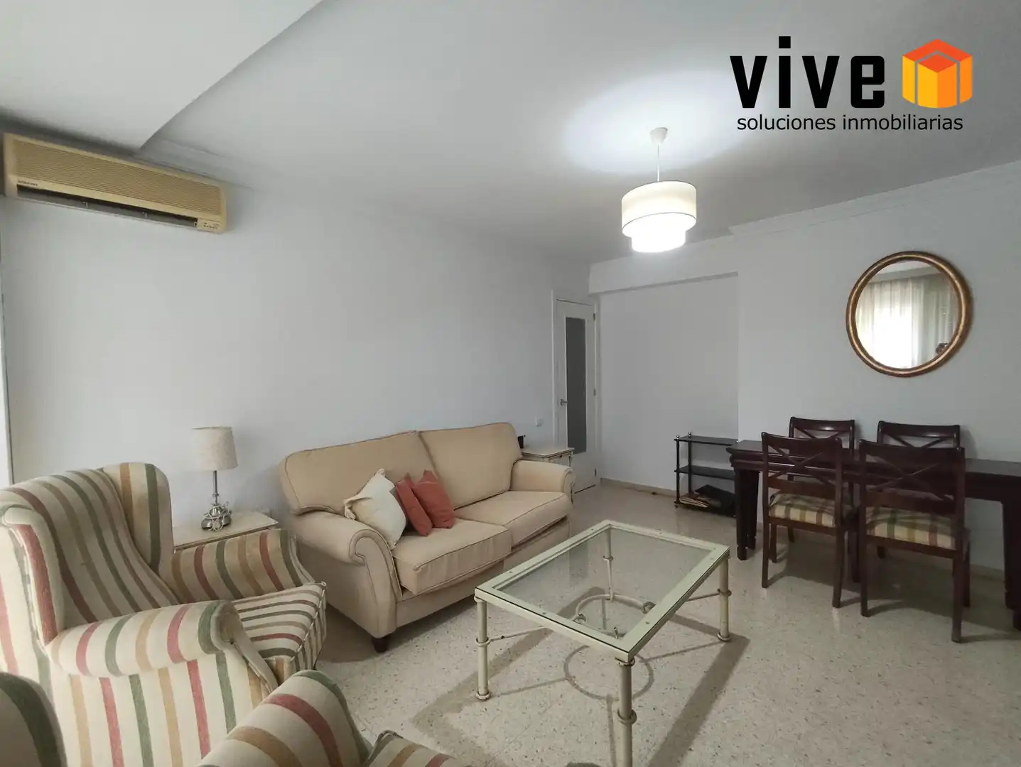 Sala de estar de Piso de alquiler en Sevilla con Aire acondicionado, Amueblado y Balcón