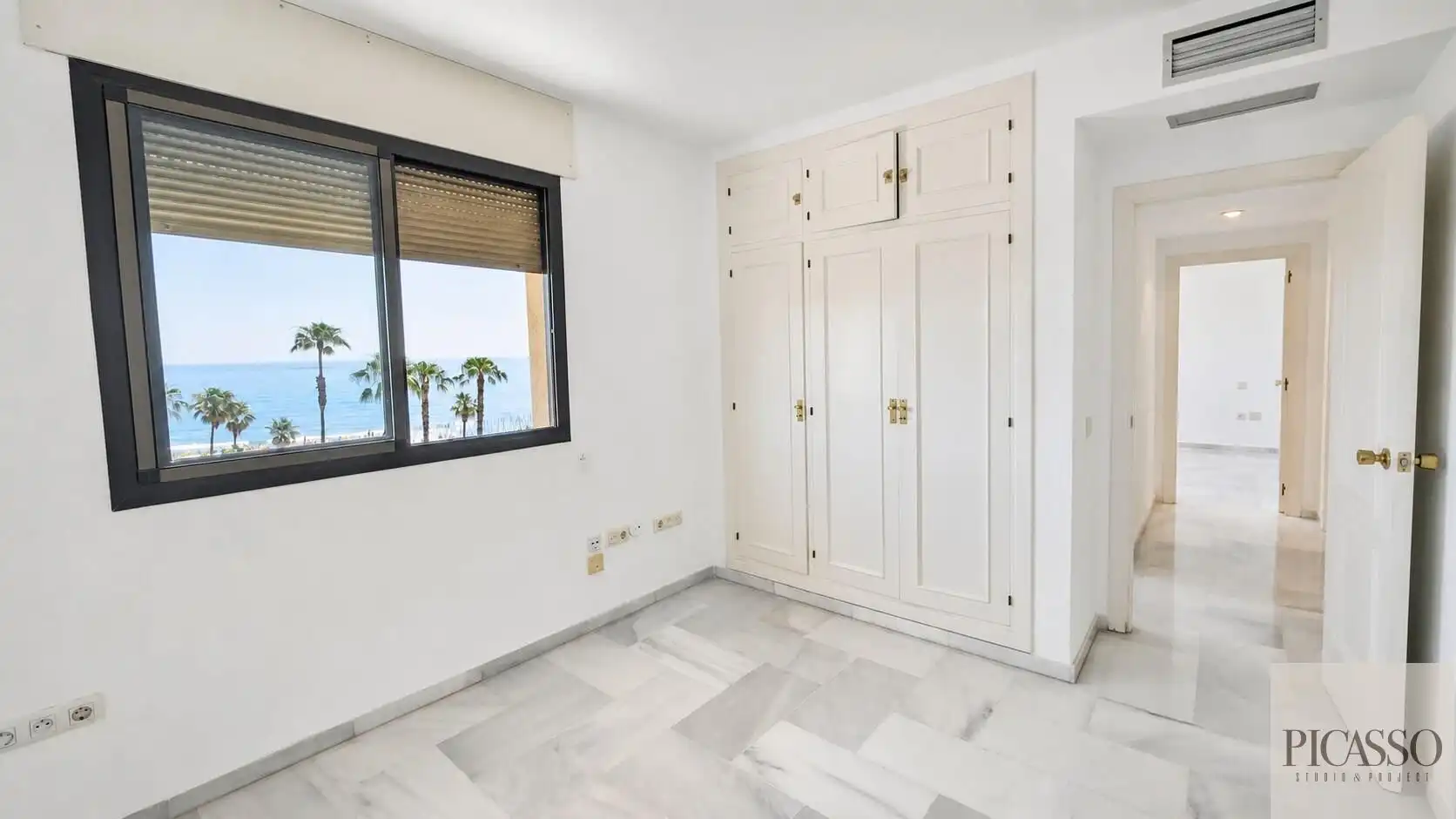 Habitación de Piso en venta en Torremolinos con Aire acondicionado, Jardín privado y Trastero