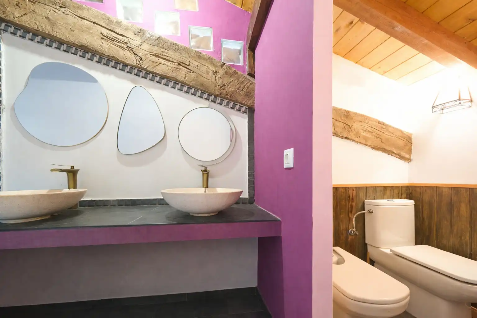 Bany de Casa adosada en venda en Vitoria - Gasteiz amb Jardí privat, Terrassa i Traster