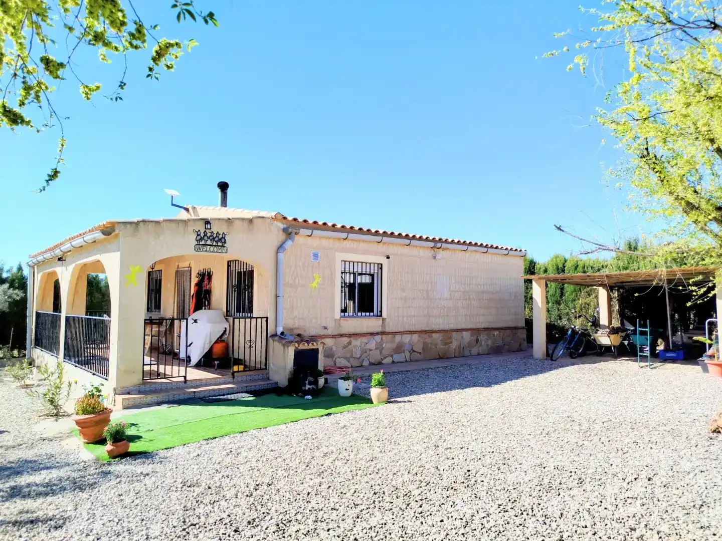 Vista exterior de Finca rústica en venta en Caudete con Aire acondicionado y Piscina