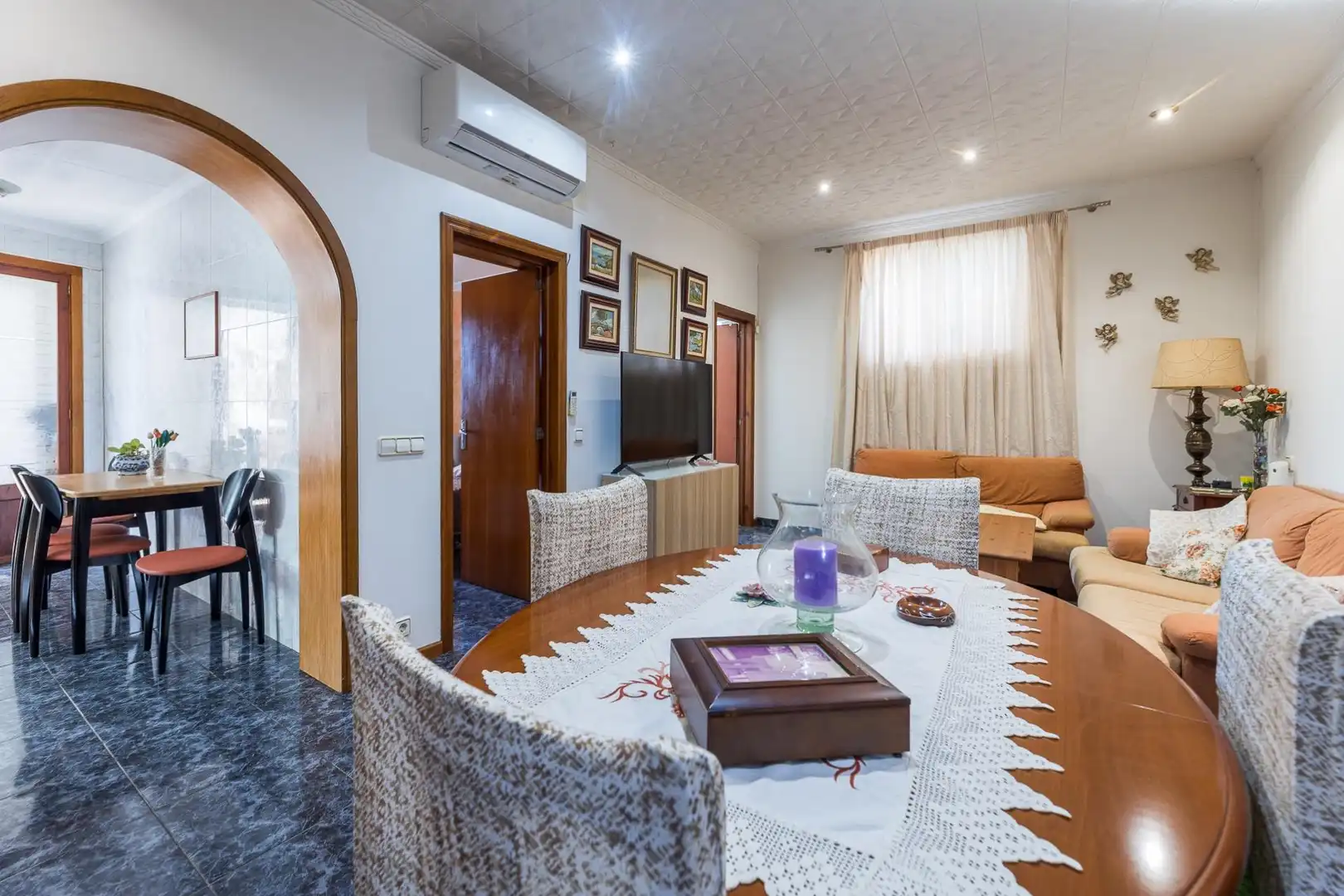 Living room of Houses for sale in Llevant