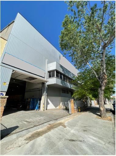 Vista exterior de Nau industrial en venda en Sant Boi de Llobregat