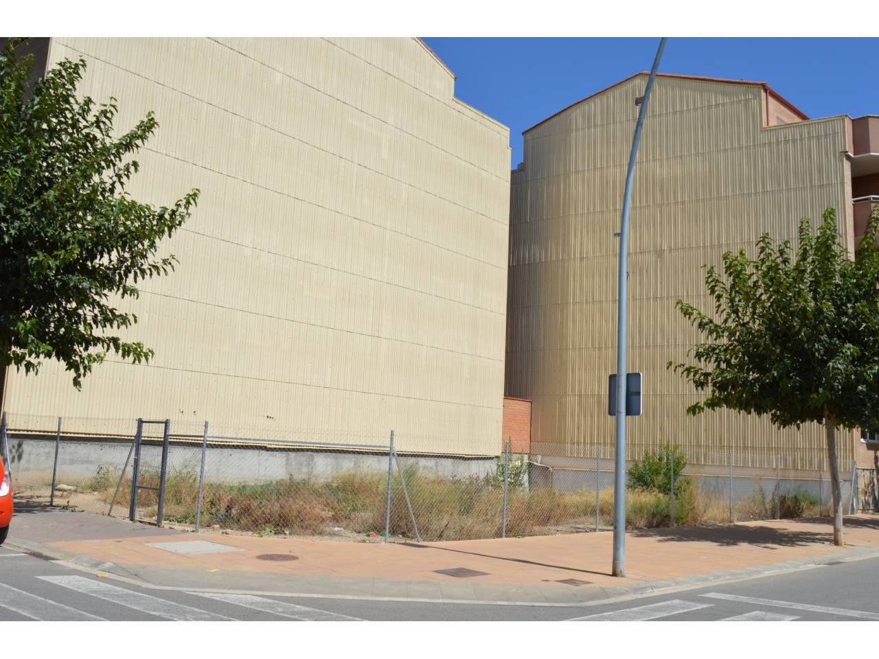 Vista exterior de Terreny industrial en venda en Alcarràs