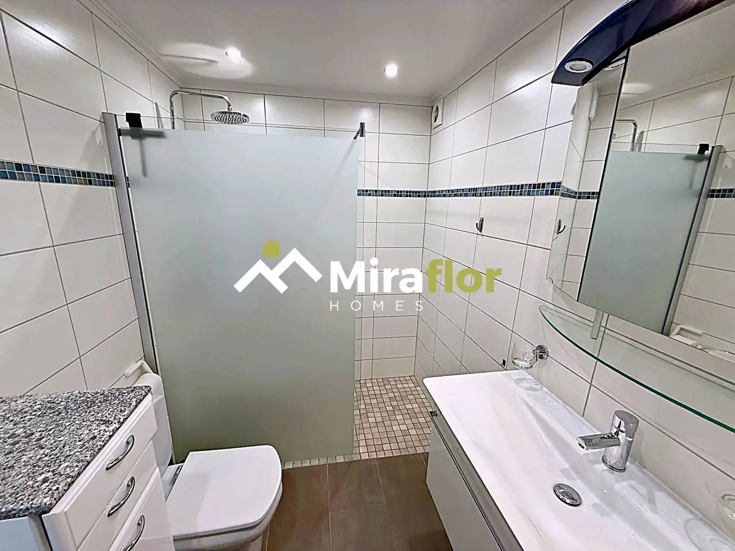 Baño de Apartamento en venta en Dénia con Aire acondicionado, Terraza y Amueblado