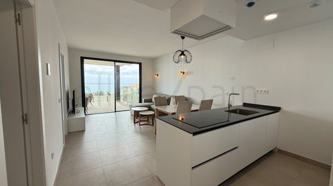 Foto 3 de Apartamento en venta en Calle Begoña, Las Gaviotas - Carvajal, Fuengirola