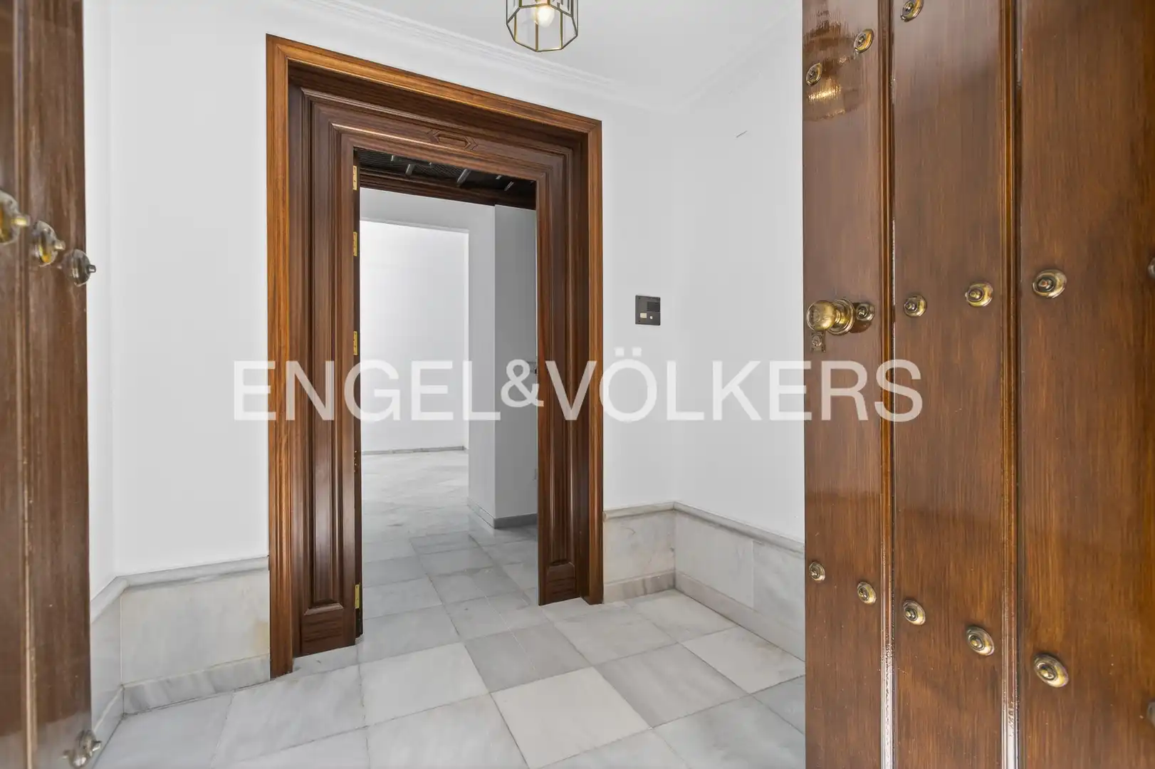 Houses for sale in Osuna  with Air Conditioner and Heating