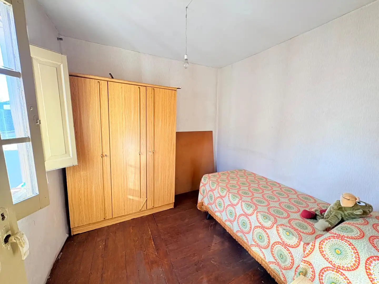 Habitación de Edificio en venta en Torre del Bierzo
