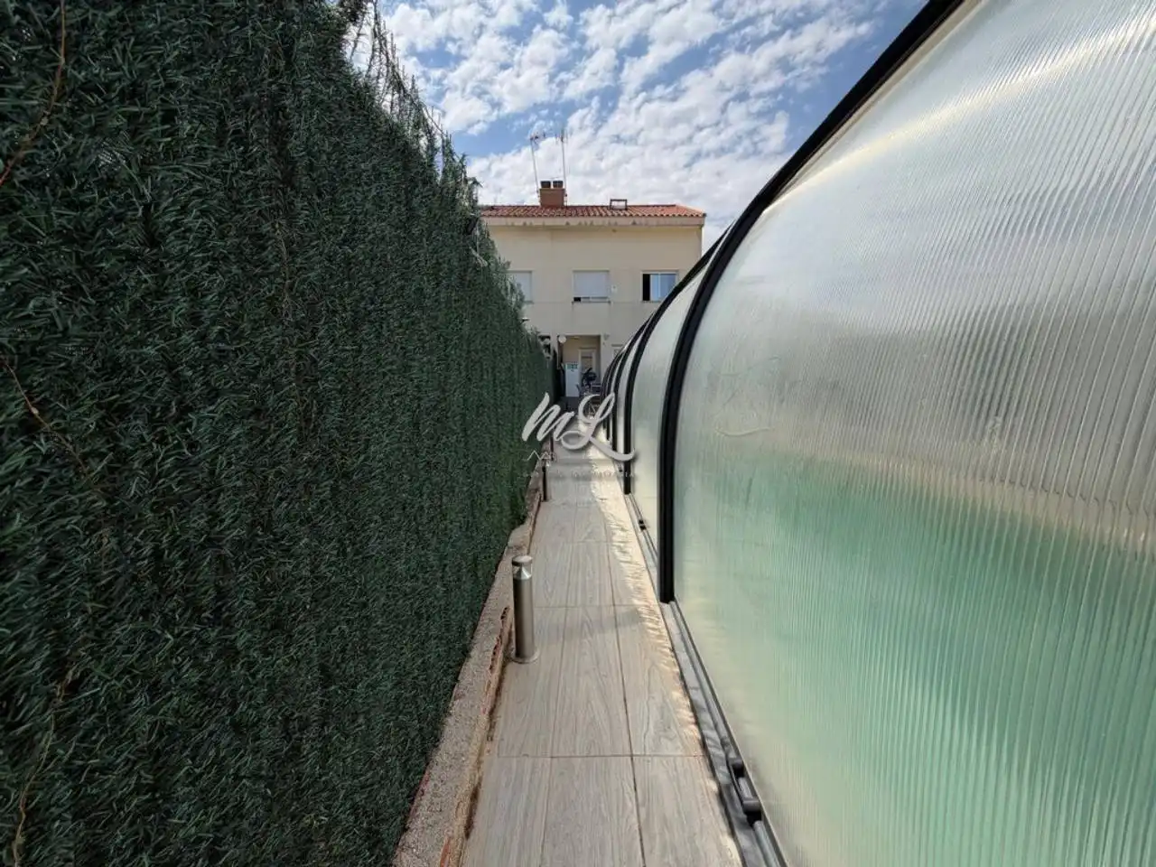 Terrassa de Casa adosada en venda en Camarena amb Aire condicionat, Calefacció i Jardí privat