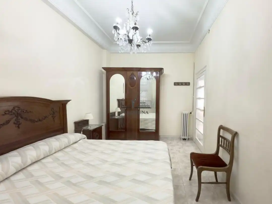 Bedroom of Flat for sale in Zaragoza  with Air Conditioner and Heating