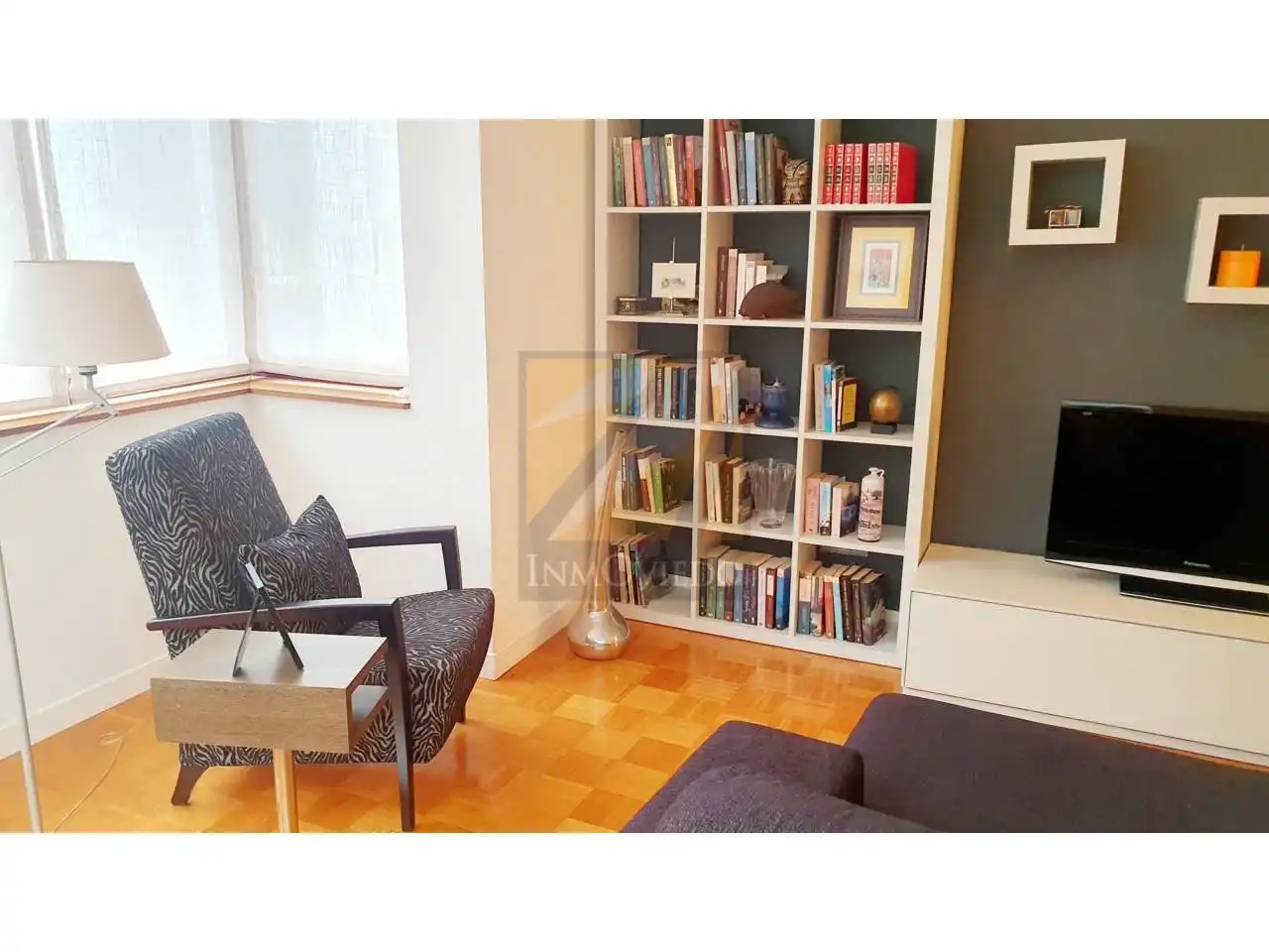 Sala de estar de Piso en venta en Ribadesella con Parquet y Amueblado
