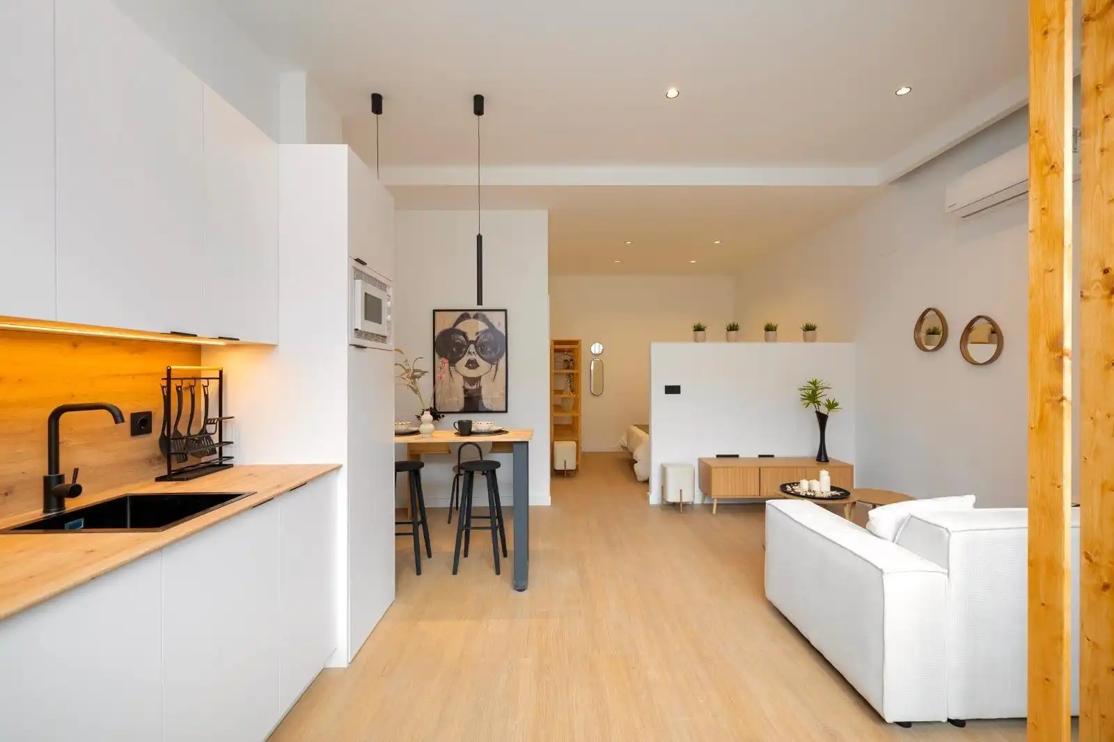 Sala d'estar de Pis en venda en Granada amb Aire condicionat