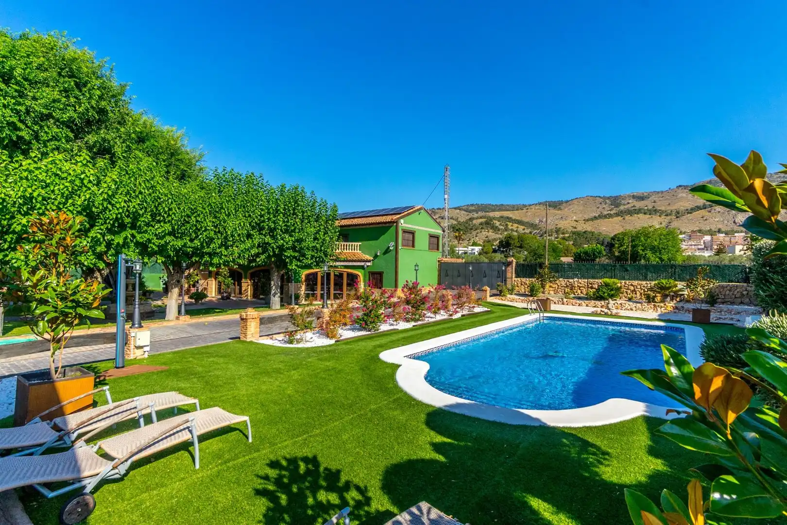 Detached house with pool to rent in Onil, imagen 4