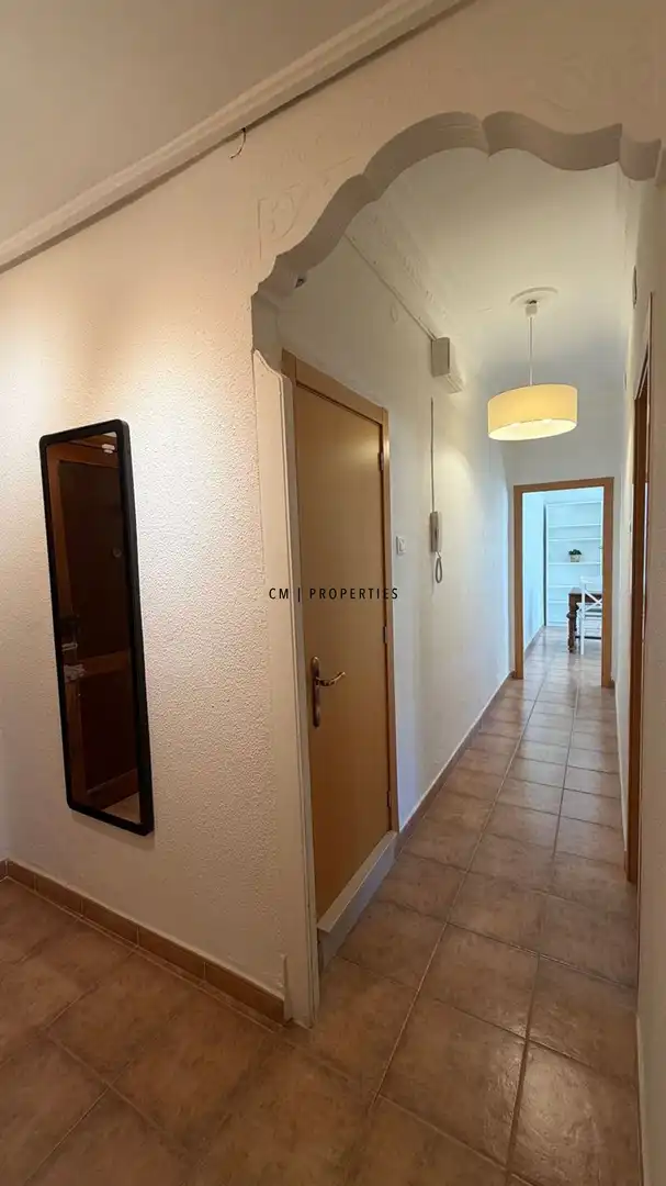 Flat for rent in Valencia  with Air Conditioner, Heating and Furnished