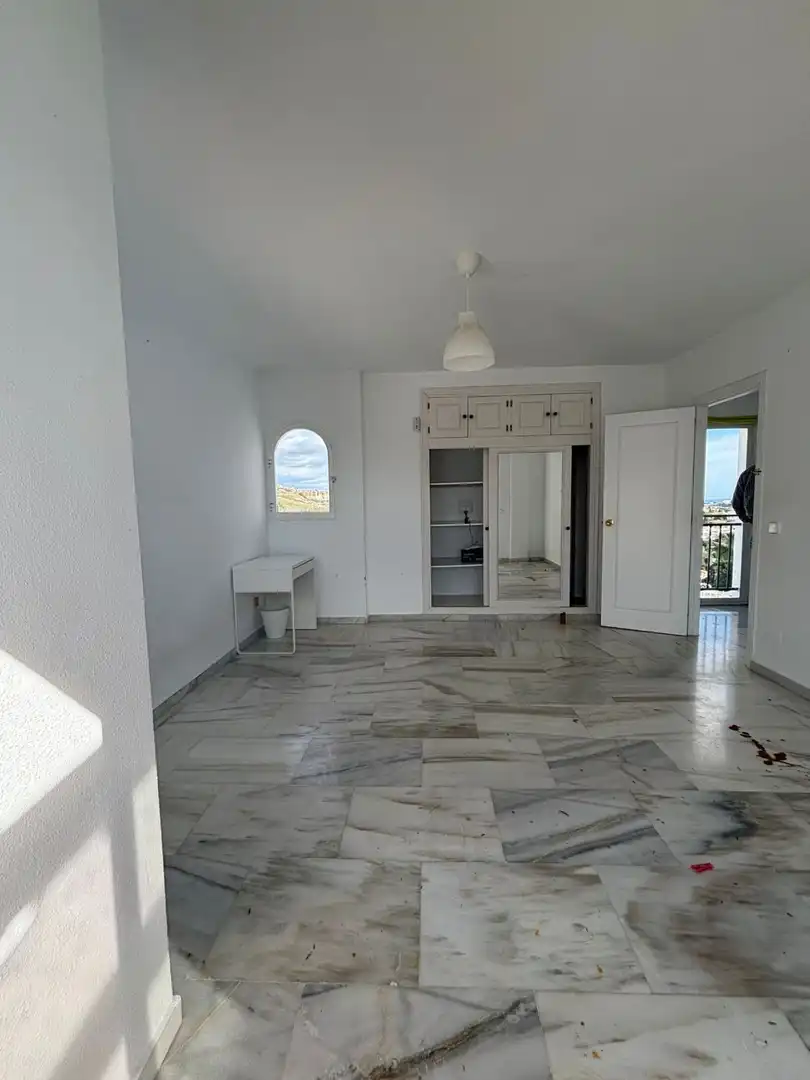 Dúplex en venda a Calahonda