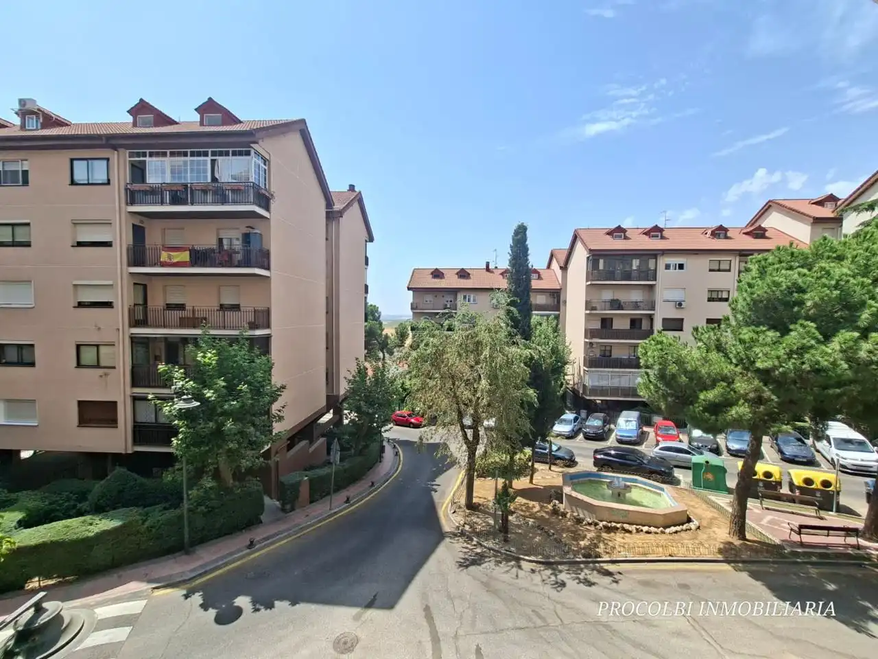 Vista exterior de Pis en venda en Algete amb Calefacció, Terrassa i Moblat
