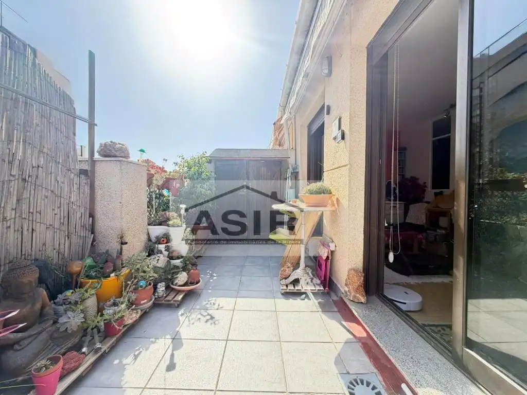 Penthouse with lift for sale in Calle Covadonga