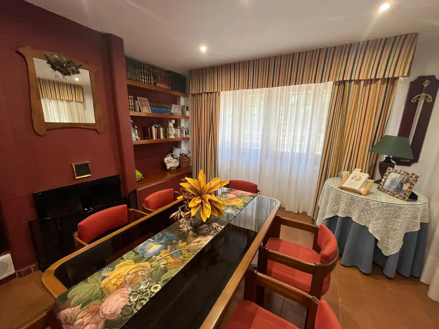 Menjador de Casa o xalet en venda en Almansa amb Aire condicionat, Calefacció i Jardí privat