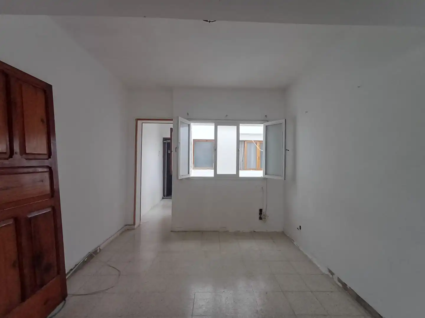 Flat for sale in Calle Don Pedro Infinito 117, imagen 2