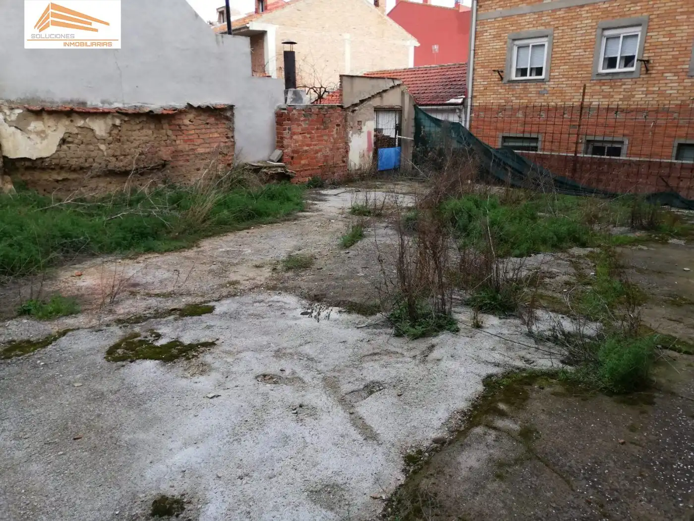 Residential zum Verkauf in Arroyo de la Encomienda