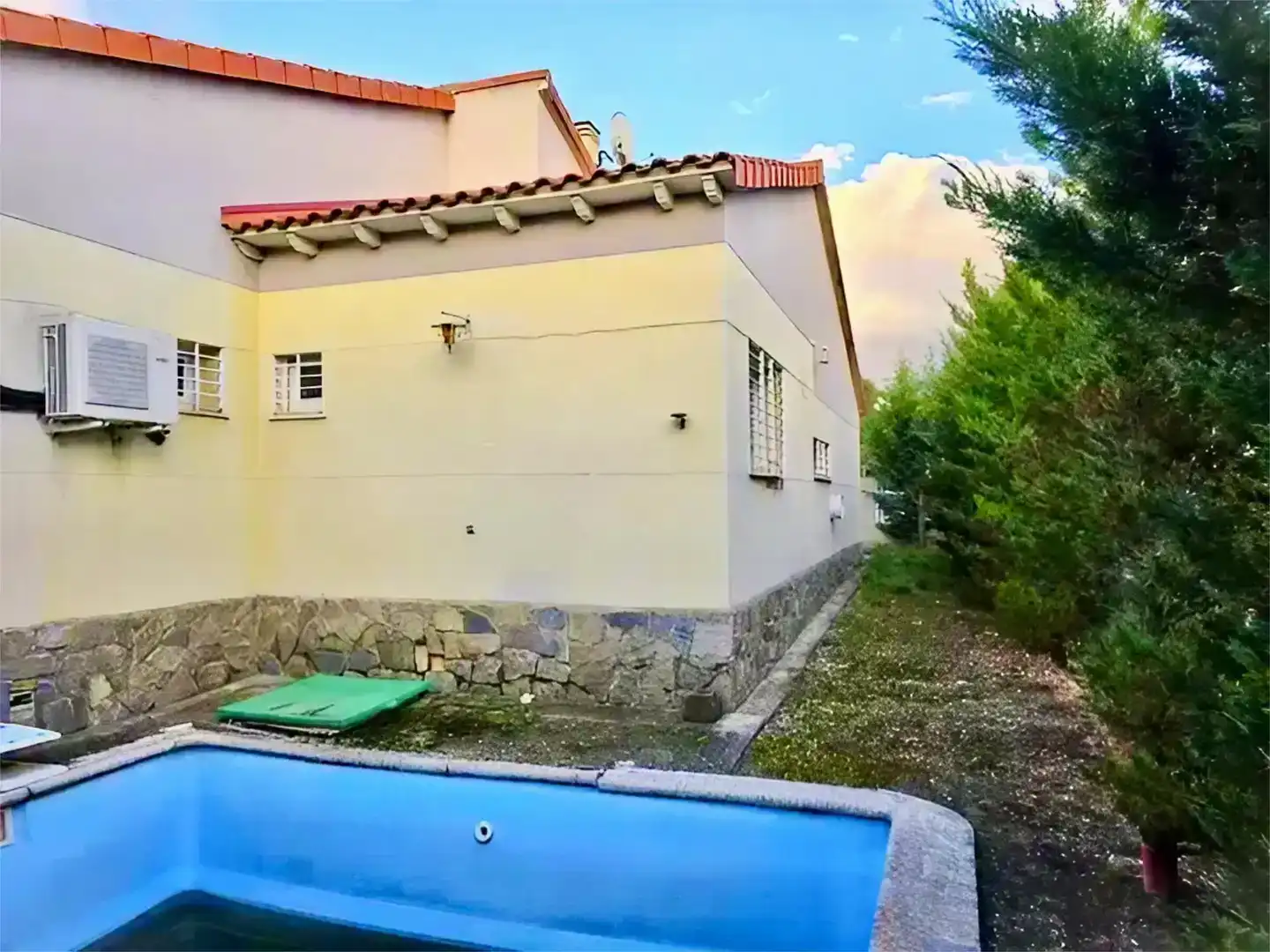 Piscina de Casa o chalet en venta en Pioz con Aire acondicionado, Piscina y Balcón
