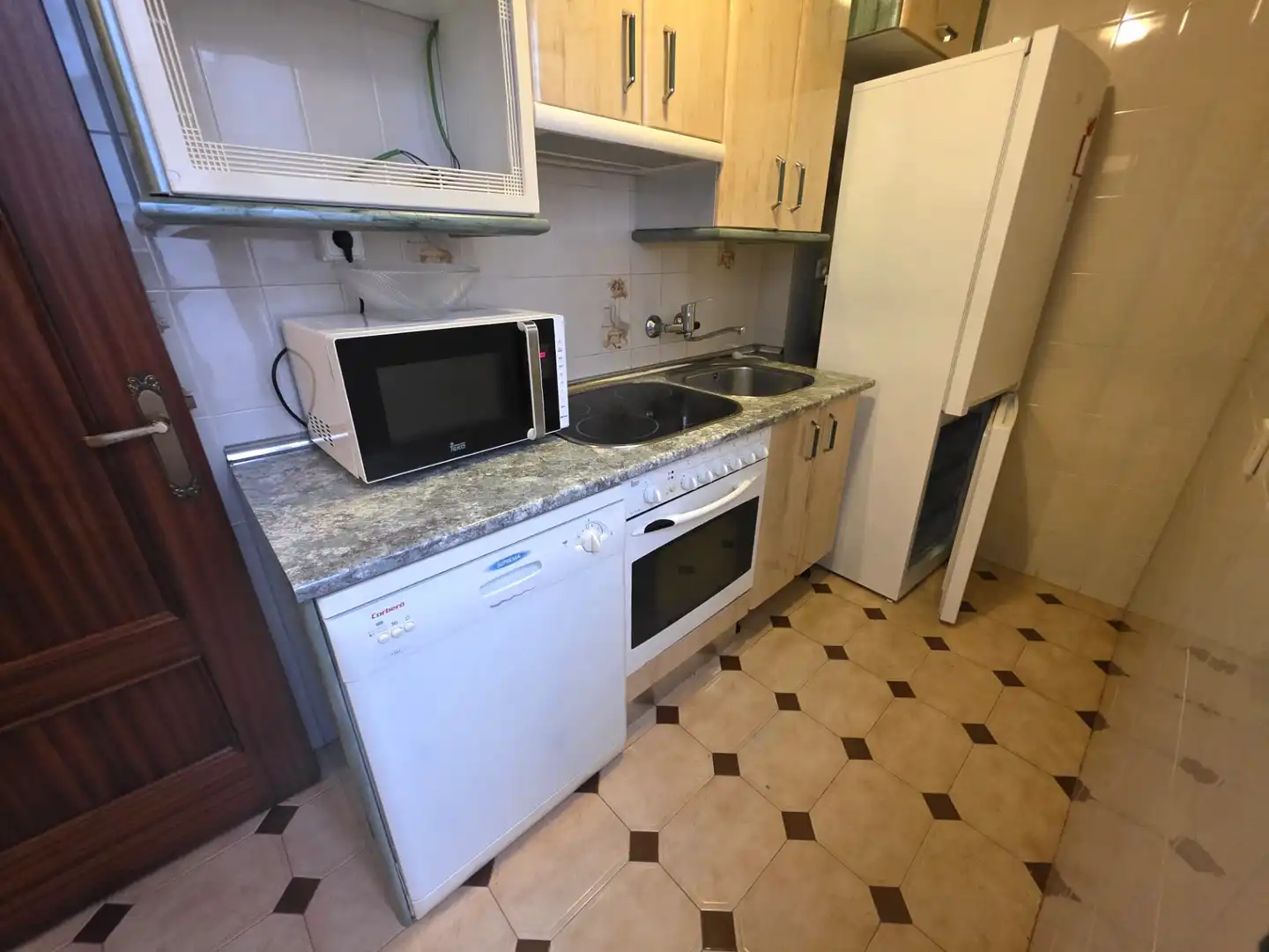 Cocina de Piso en venta en Madrid con Calefacción, Trastero y Amueblado