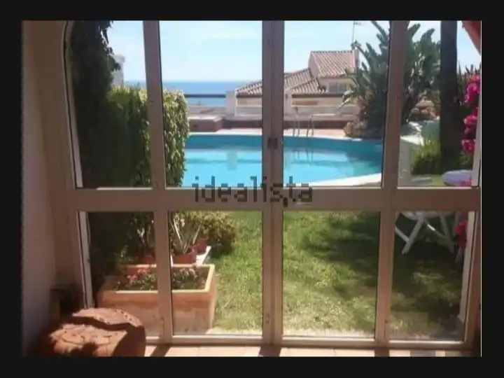 Apartament amb piscina en venda a Calle Huelva de Calahonda 1, imagen 2