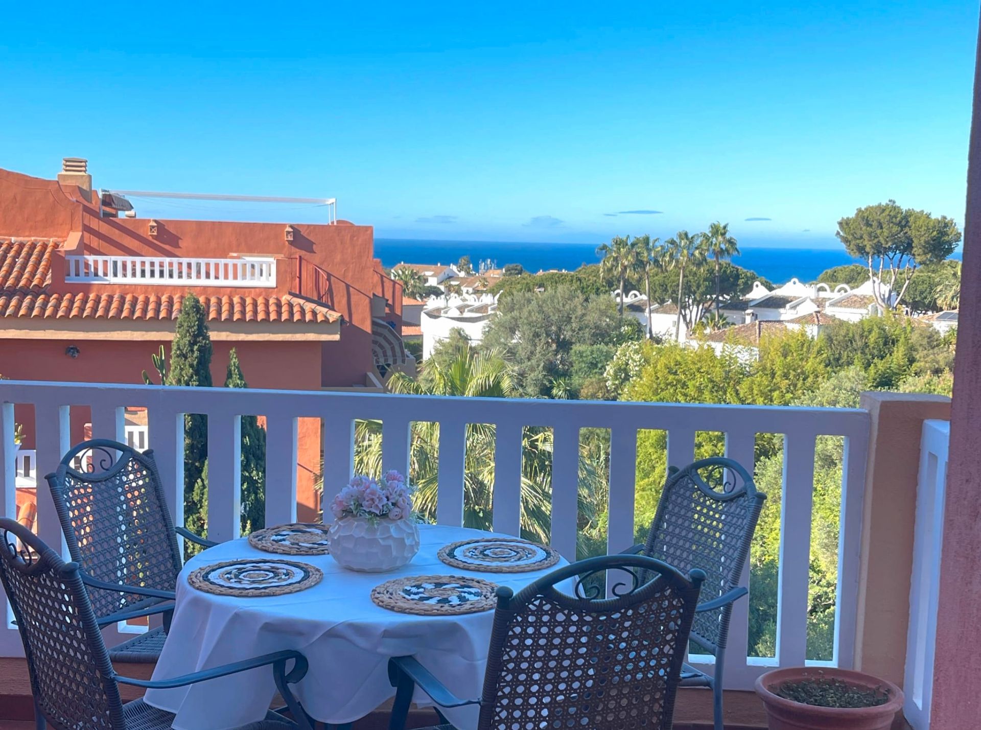Exterior view of Attic for sale in Marbella  with Air Conditioner, Heating and Storage room